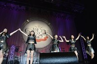 東京女子流「TOKYO GIRLS' STYLE 5th Anniversary LIVE -キラリ☆ into the new world-」の様子。
