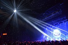 東京女子流「TOKYO GIRLS' STYLE 5th Anniversary LIVE -キラリ☆ into the new world-」の様子。