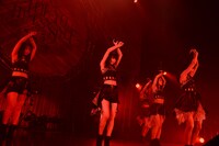 東京女子流「TOKYO GIRLS' STYLE 5th Anniversary LIVE -キラリ☆ into the new world-」の様子。