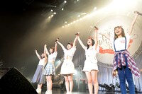 東京女子流「TOKYO GIRLS' STYLE 5th Anniversary LIVE -キラリ☆ into the new world-」の様子。