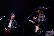 福山雅治とChar。（撮影：ほりたよしか）