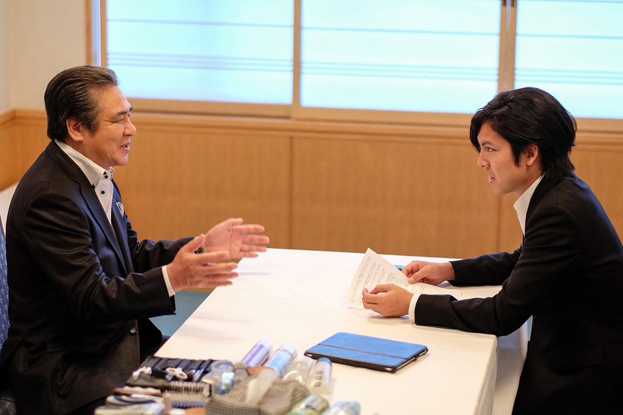 左から鳥羽一郎、木村竜蔵。