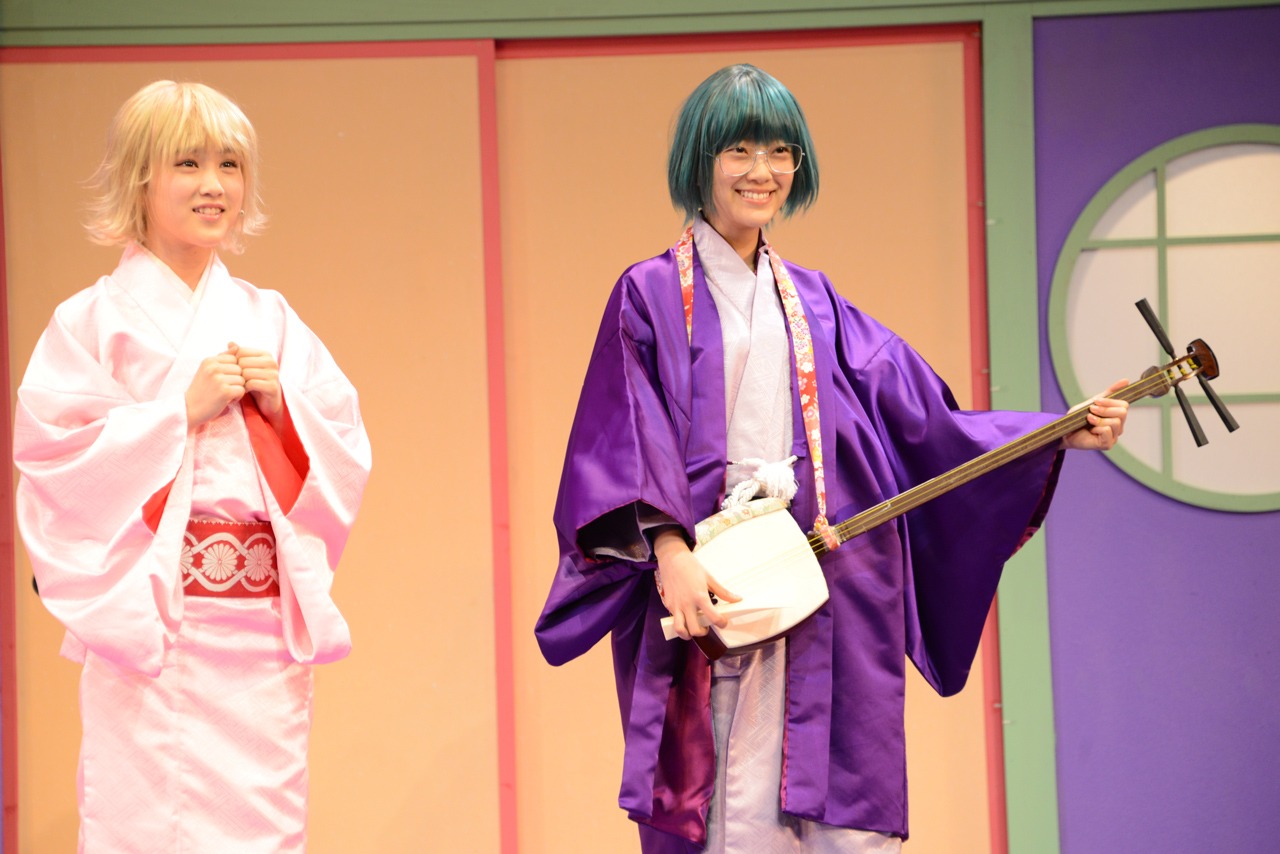 舞台「じょしらく」公開稽古の様子。