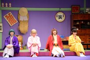 舞台「じょしらく」公開稽古の様子。