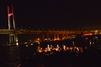 2014年に行われたPHONO TONESの船上ライブの様子。（撮影：古溪一道）