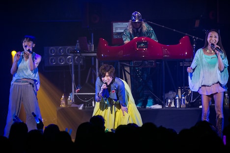 TRF（撮影：米山三郎［SignaL］）