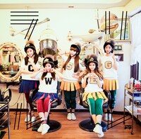 CRAYON POP「ラリルレ」特別盤ジャケット