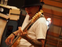 武史（B / 山嵐、OZROSAURUS）（写真提供：イノベーター）