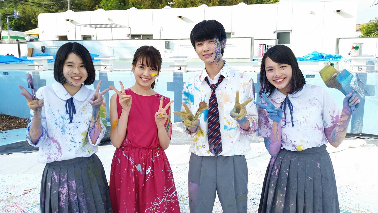 瀧川ありさ「夏の花」ミュージックビデオのオフショット。