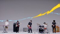 「StaRt」MVのワンシーン。