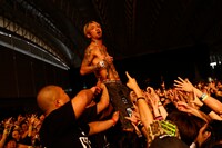 JESSE（Vo, G / The BONEZ）（Photo by Tetsuya Yamakawa[showcase]）