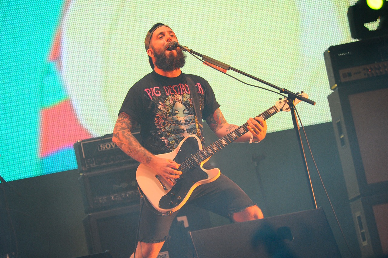 Adam（G, Vo / FACT）（Photo by yuji honda）
