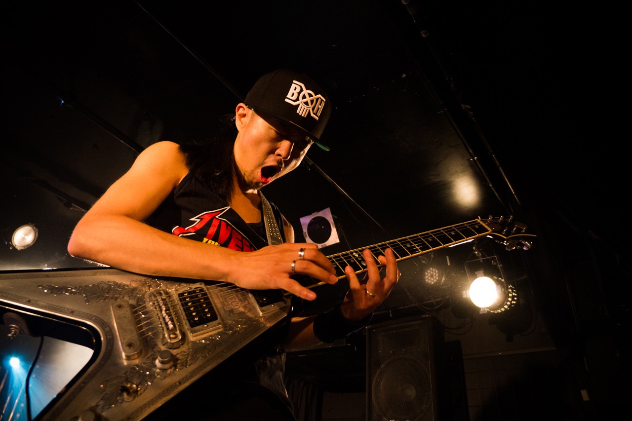 Kuboty（G, Cho / TOTALFAT）（撮影：井上写真事務所）