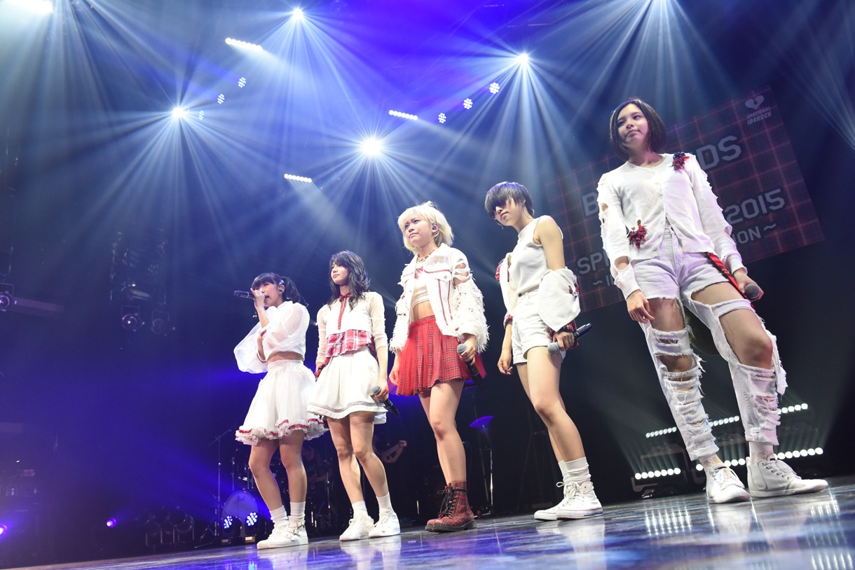 「ベイビーレイズ JAPAN SPRING TOUR 2015 -IDOROCK SENSATION-」の様子。