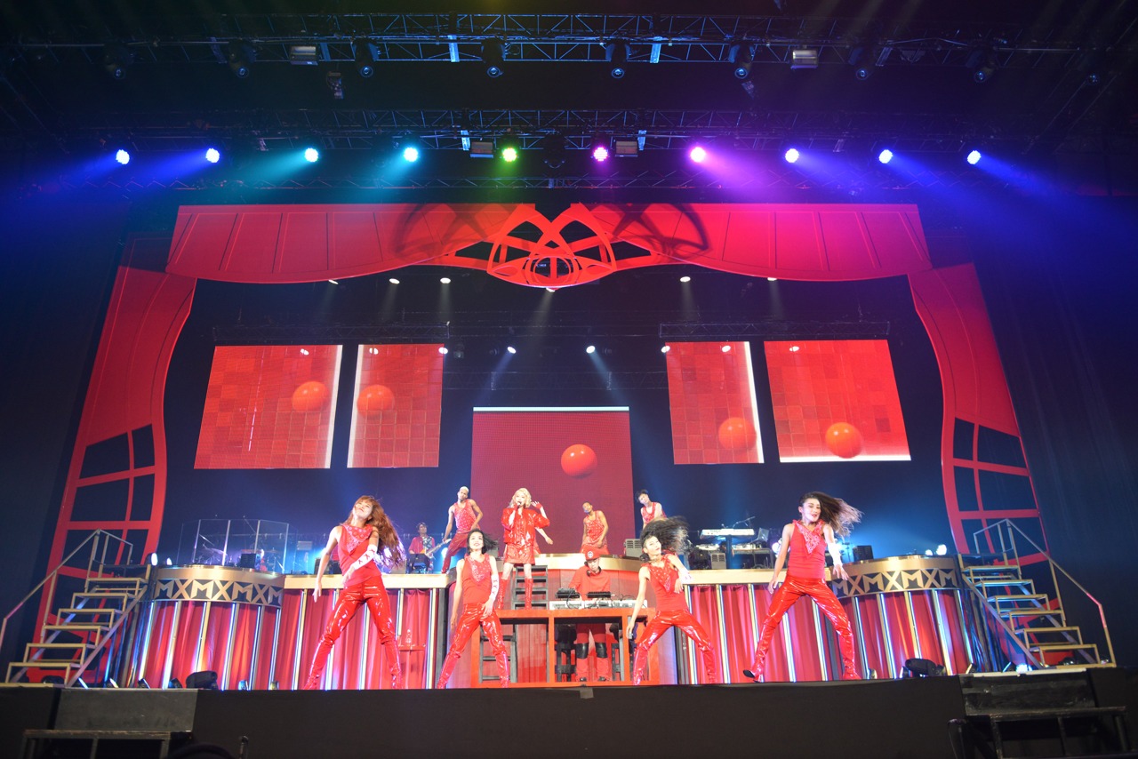 加藤ミリヤ「10th Anniversary "A MUSE" Tour 2015」神奈川・横浜アリーナ公演の様子。（Photo by cherry chill will）