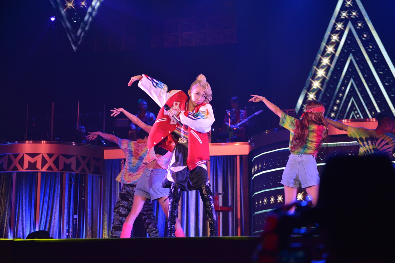 加藤ミリヤ「10th Anniversary "A MUSE" Tour 2015」神奈川・横浜アリーナ公演の様子。（Photo by cherry chill will）