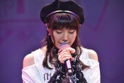 竹達彩奈「Ayachi Birthday 2015 あやテレ」夜の部の様子。