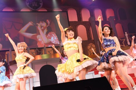 「SUPER☆GiRLS LIVE 2015 5th Anniversary TOUR～SUPER☆CASTLE～」千秋楽公演の様子。