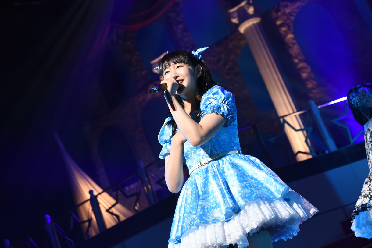 「SUPER☆GiRLS LIVE 2015 5th Anniversary TOUR～SUPER☆CASTLE～」千秋楽公演の様子。