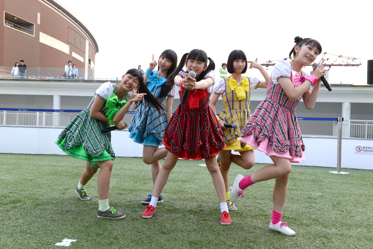 「ときめき▽宣伝部 ～1st SEASON～ 土っキュン▽!!土っキュン▽!!ツアー」の様子。