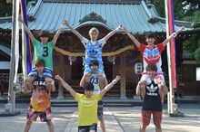 劇中でチアに初挑戦した超特急。(c)『サイドライン』製作委員会