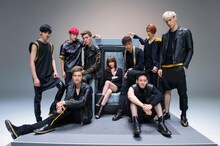 浜崎あゆみとSpeXialのコラボビジュアル。