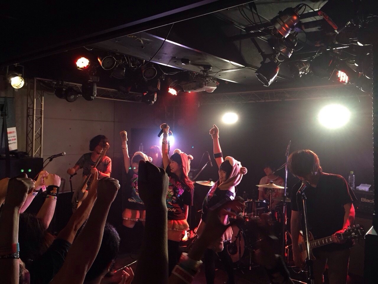 あゆくま、「アイノウタ」がハウステンボスCM曲に