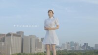 「AGAスキンクリニック」テレビCMのワンシーン。