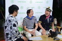 左から大谷ノブ彦（ダイノジ）、クマムシ。