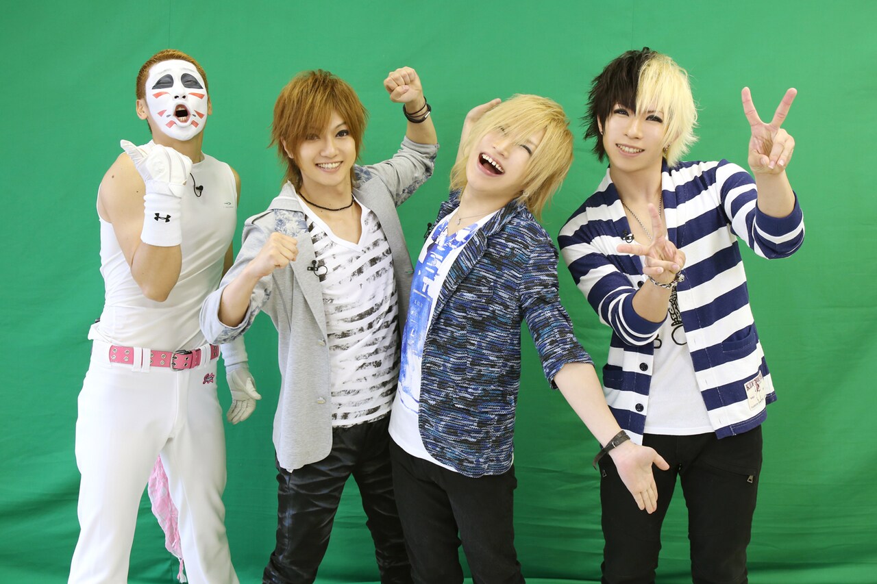 ゴールデンボンバー、青春を描いたあの名曲で「高校生クイズ」応援