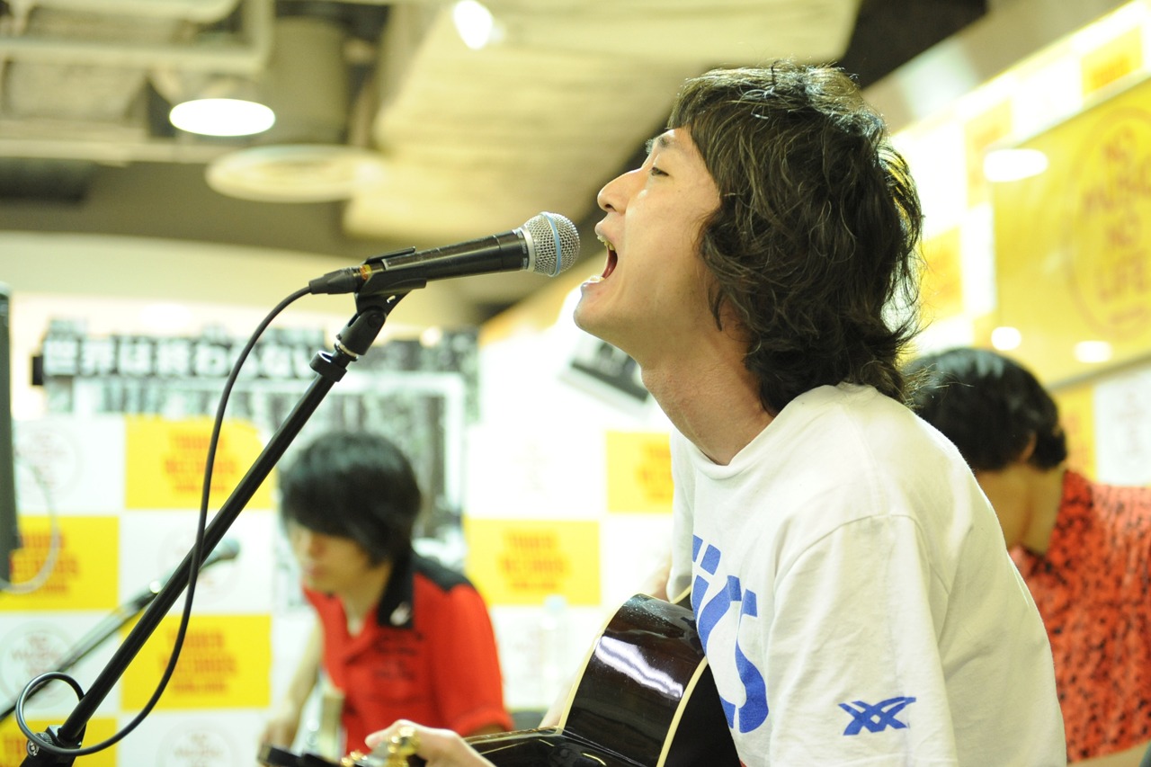 柴田隆浩（Vo, G）