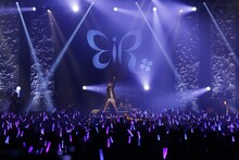藍井エイル「Eir Aoi LIVE TOUR 2015 -BEYOND THE LAPIS-」の様子。（Photo by Shinsuke Irihi）