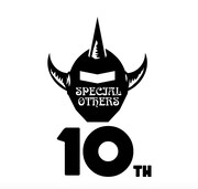 SPECIAL OTHERSのメジャーデビュー10周年記念ロゴ。