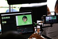 東京モノレール新CMのメイキングシーン。 (c)AKS