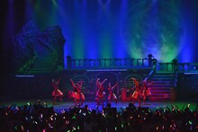 「私立恵比寿中学 飛び出せ全十ホールツアー2015～わっくわくはるバルーンGOGO～」追加公演の様子。