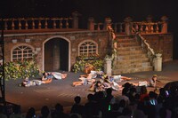 「私立恵比寿中学 飛び出せ全十ホールツアー2015～わっくわくはるバルーンGOGO～」追加公演の様子。