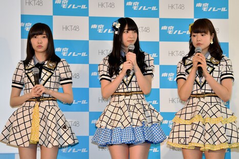 写真左より指原莉乃、松岡菜摘、穴井千尋。