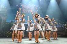 「私立恵比寿中学 飛び出せ全十ホールツアー2015～わっくわくはるバルーンGOGO～」追加公演の様子。