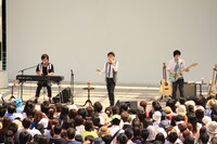 DEEN（写真提供：EPICレコードジャパン）