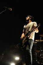 荒井岳史（Vo, G / the band apart）（撮影：岡本麻衣［ODD JOB LTD.］）