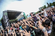 「FREEDOM NAGOYA 2015」でのヒステリックパニックのライブの様子。(Photo by Kaochi)