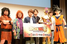 左からケンドーコバヤシ、野沢雅子、グッドモーニングアメリカ、孫悟空。