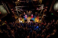 LoVendoЯ （Photo by Takashi Taka Konuma）