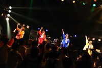 はっちゃけ隊from PASSPO☆ （Photo by MASANORI FUJIKAWA）