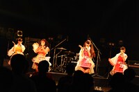 月と太陽 （Photo by MASANORI FUJIKAWA）