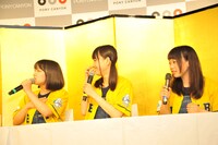 左からあやき（Vo）、れな（G）、まゆこ（Dr）。