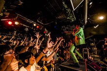 HERE（撮影：青木カズロー）