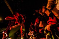 HERE（撮影：青木カズロー）