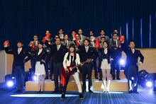 ドラマ「民王」出演者とmiwa。