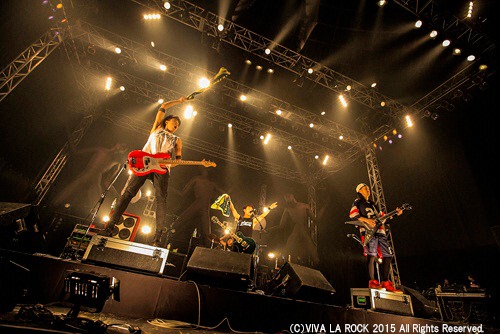 TOTALFAT (c)VIVA LA ROCK 2015